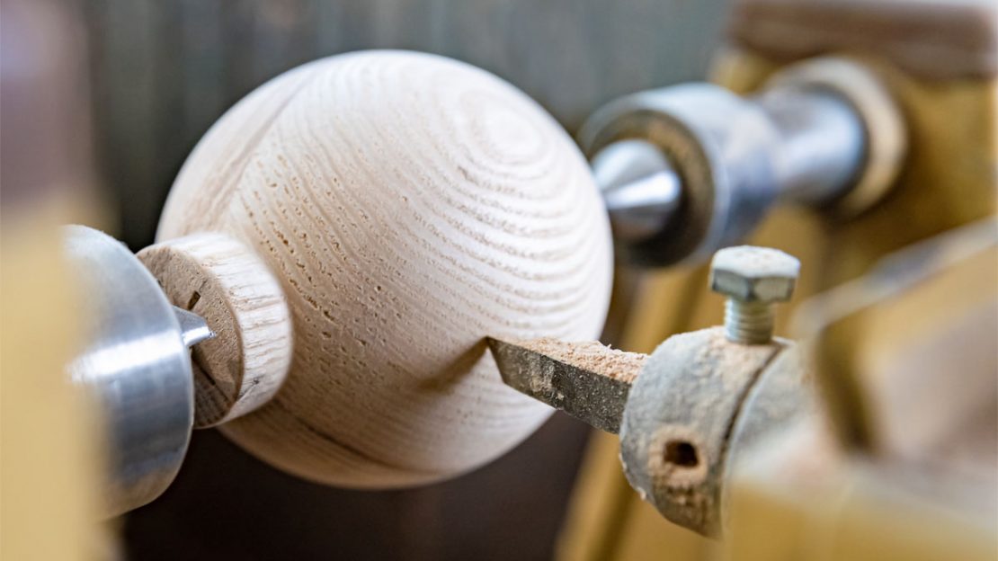 What is a Lathe? Timber Woodworking